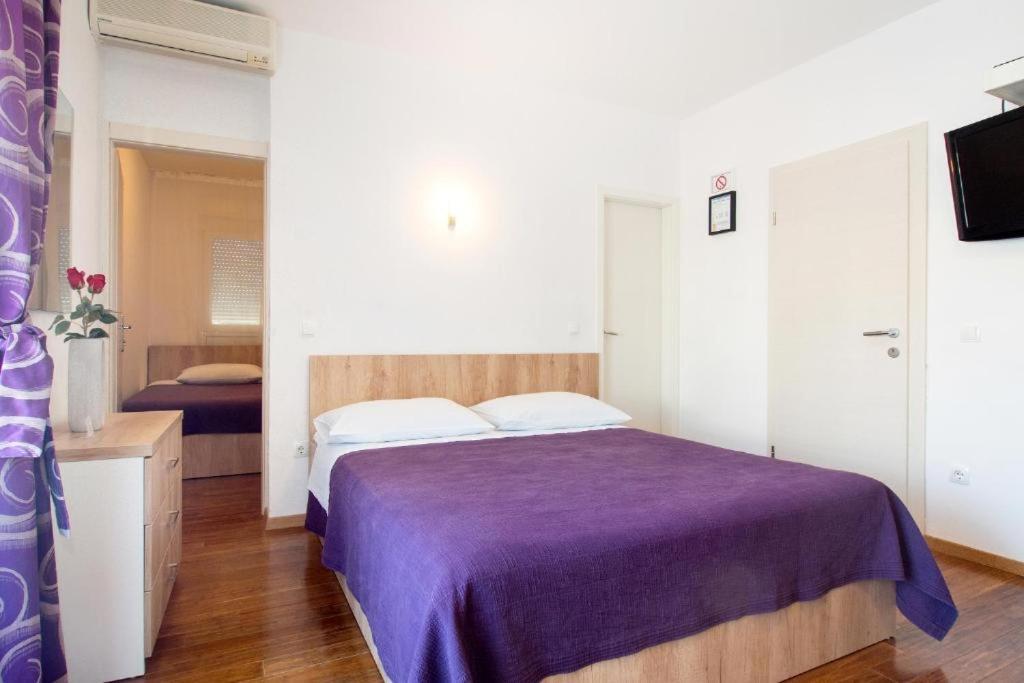 Bed & Breakfast Pino โปดสตรานา ภายนอก รูปภาพ